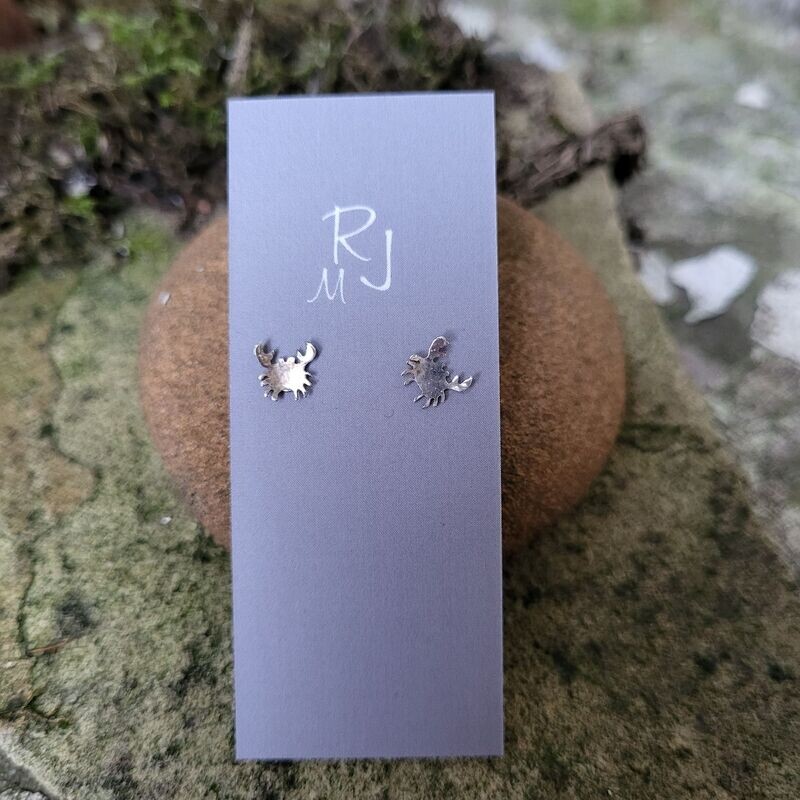 1692 Crab studs