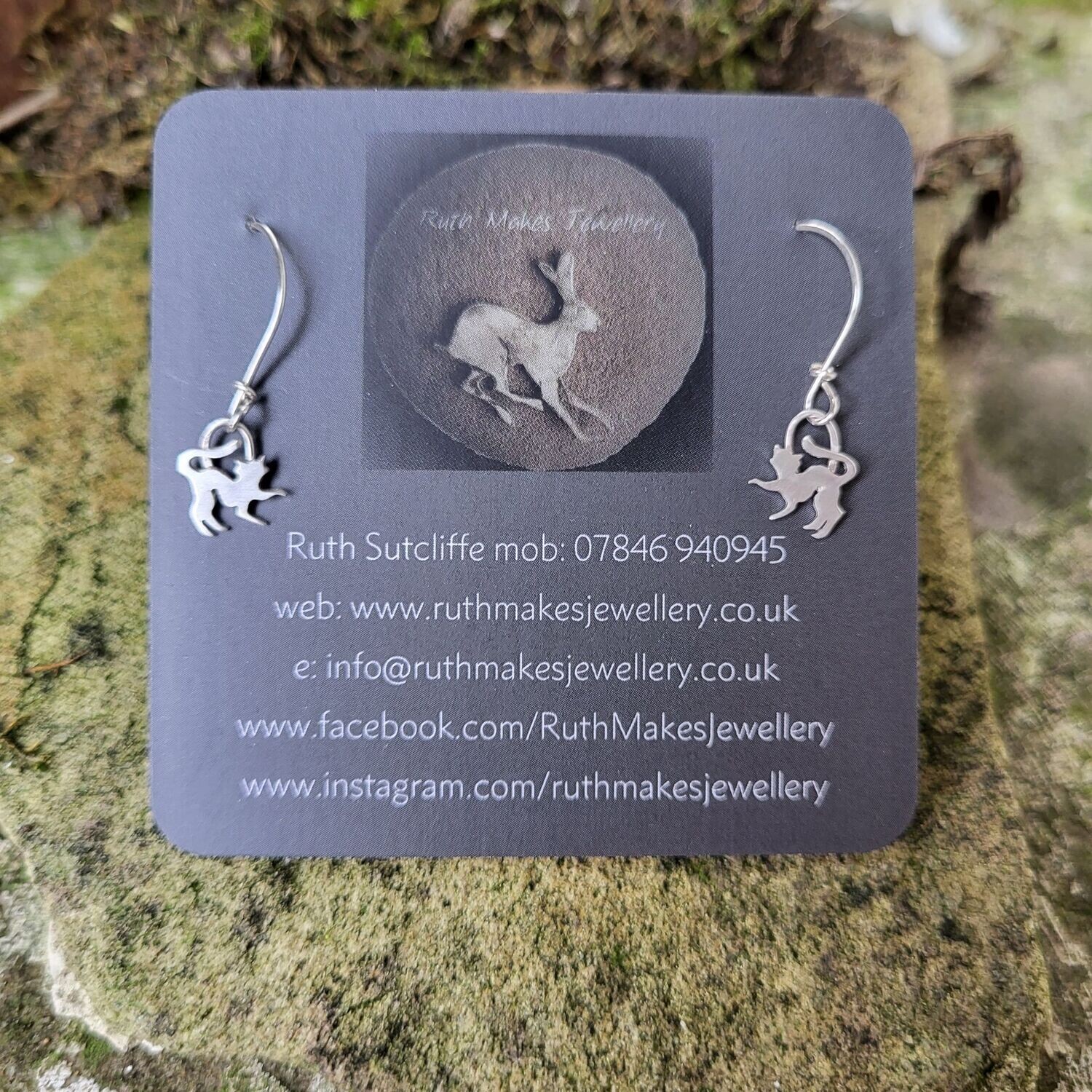 2590 Cat Playtime earrings