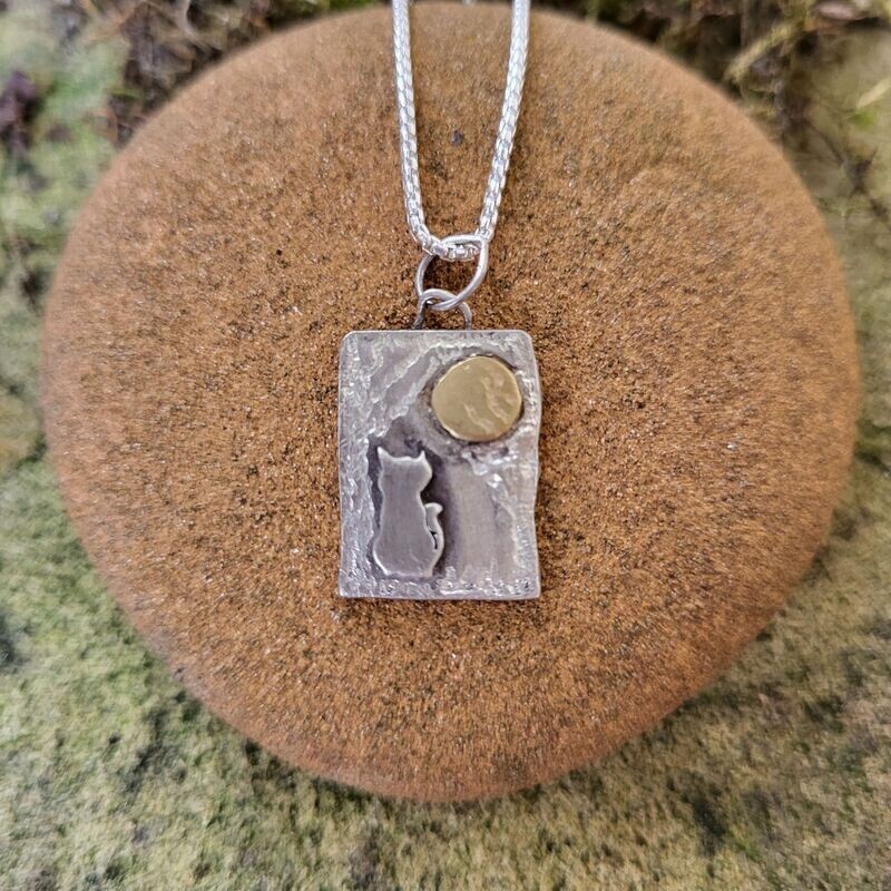 N1380 Cat in the Moonlit Garden pendant