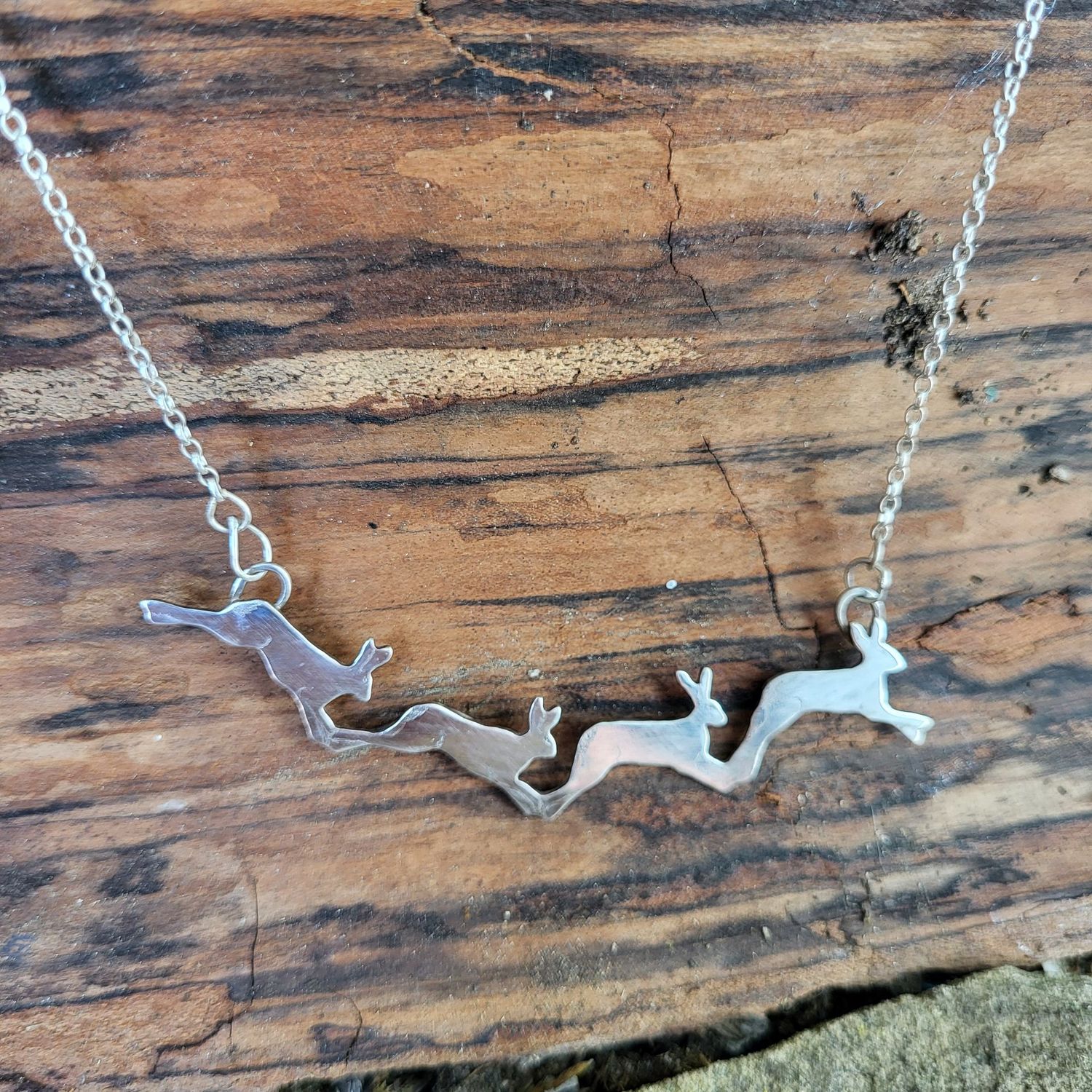 N535 Chasing Hares necklace
