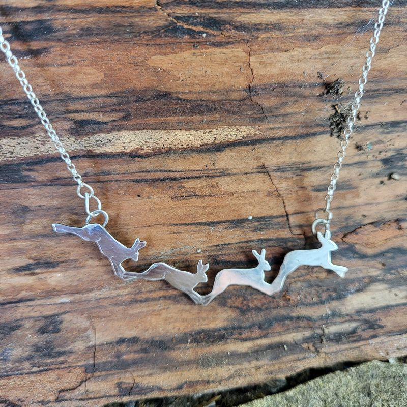 N535 Chasing Hares necklace