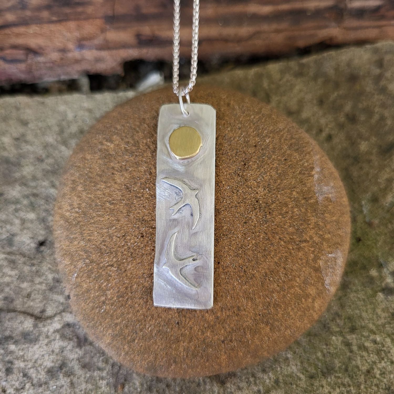 N1682 Swifts at the Midday Sun