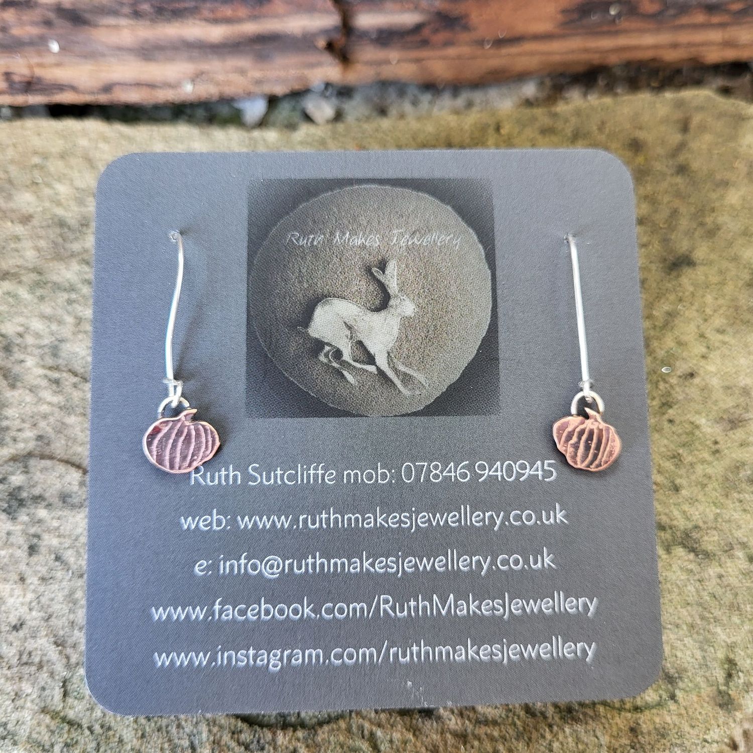 2889 Pumpkin earrings