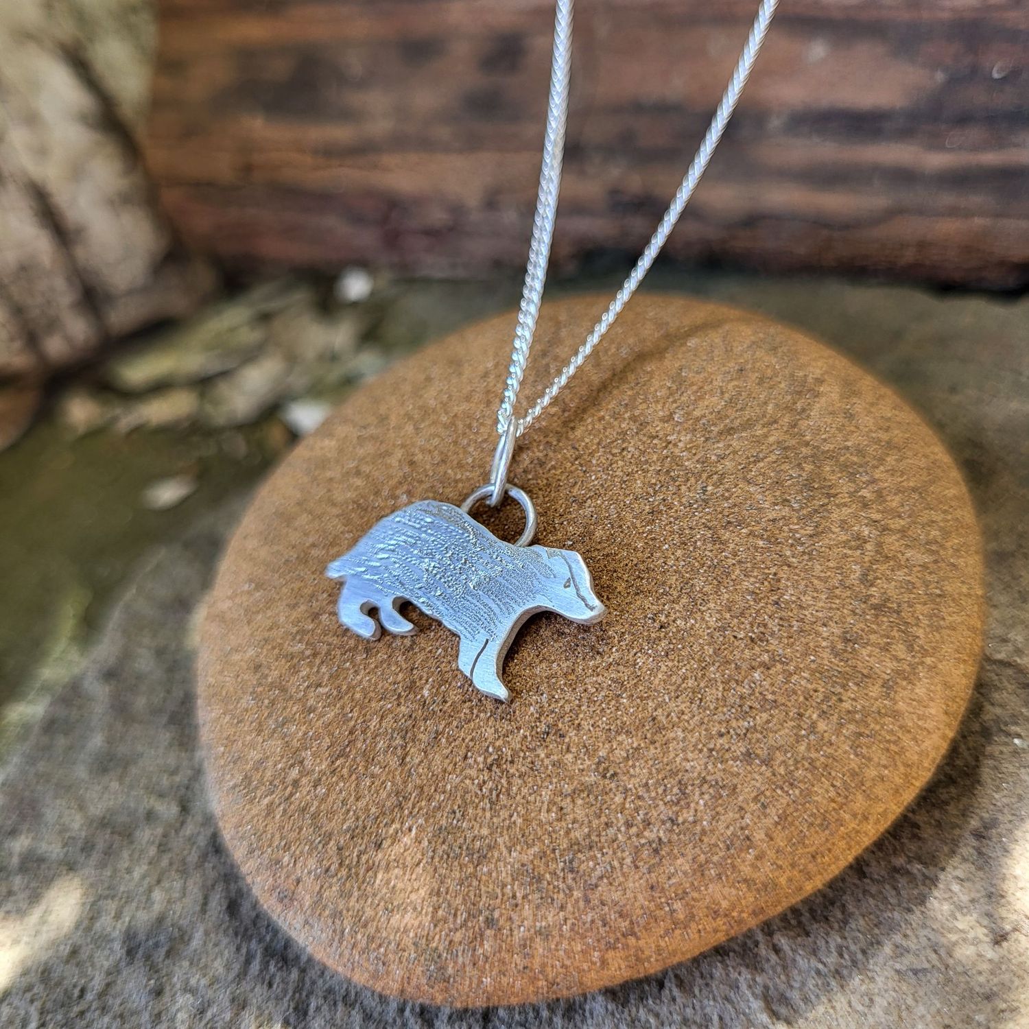 N1794 Badger pendant