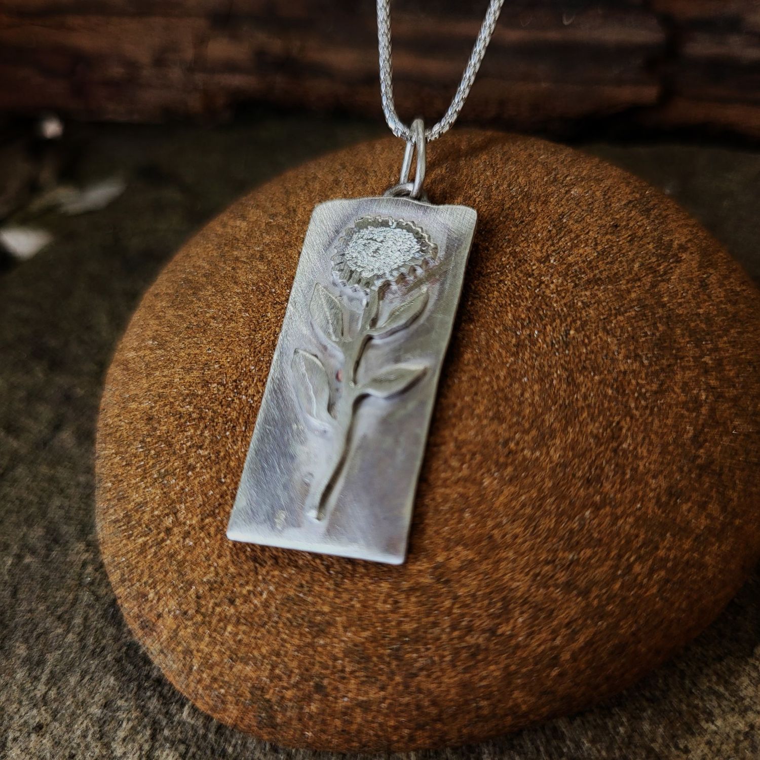 N1778 Sunflower pendant