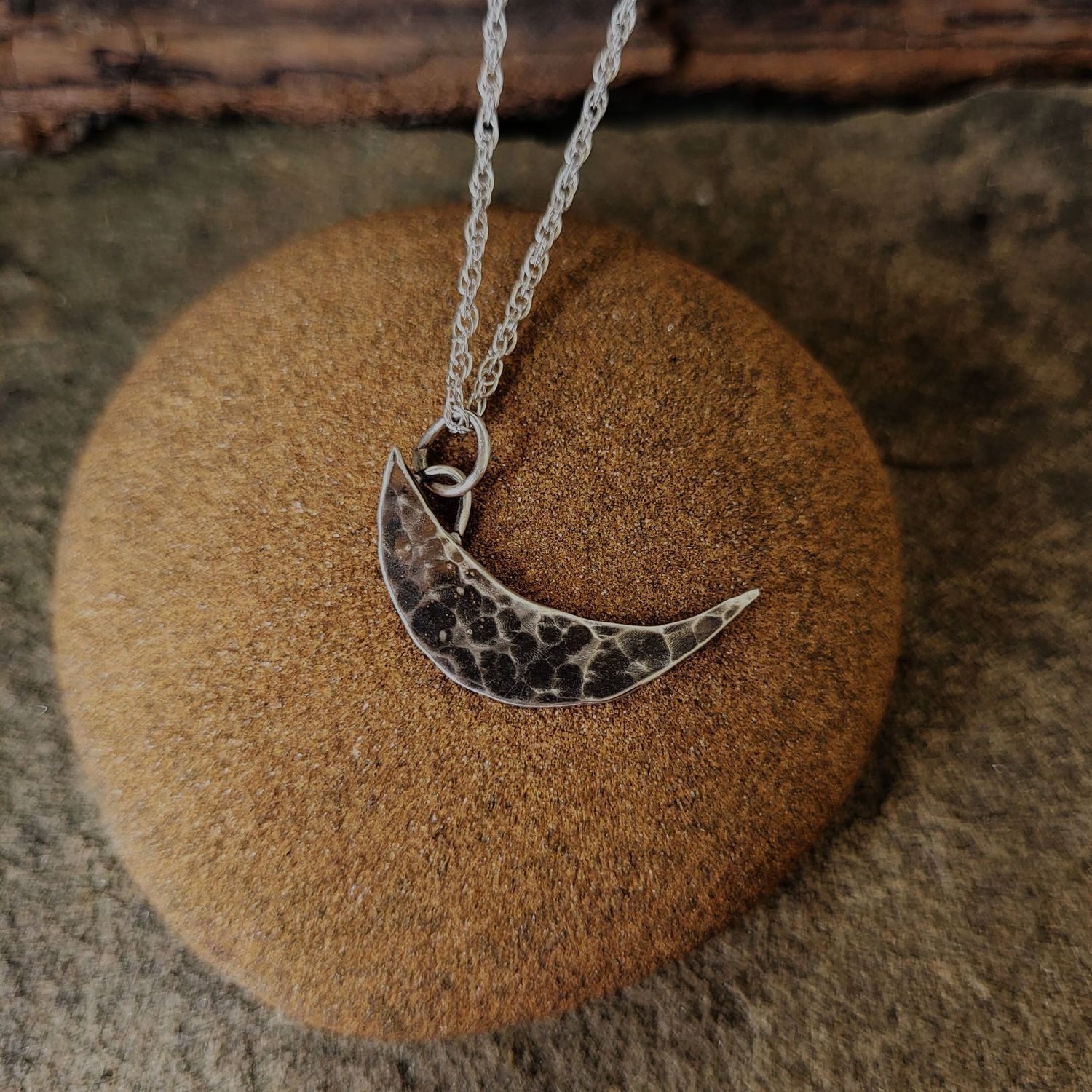 N1802 Large Crescent Moon pendant