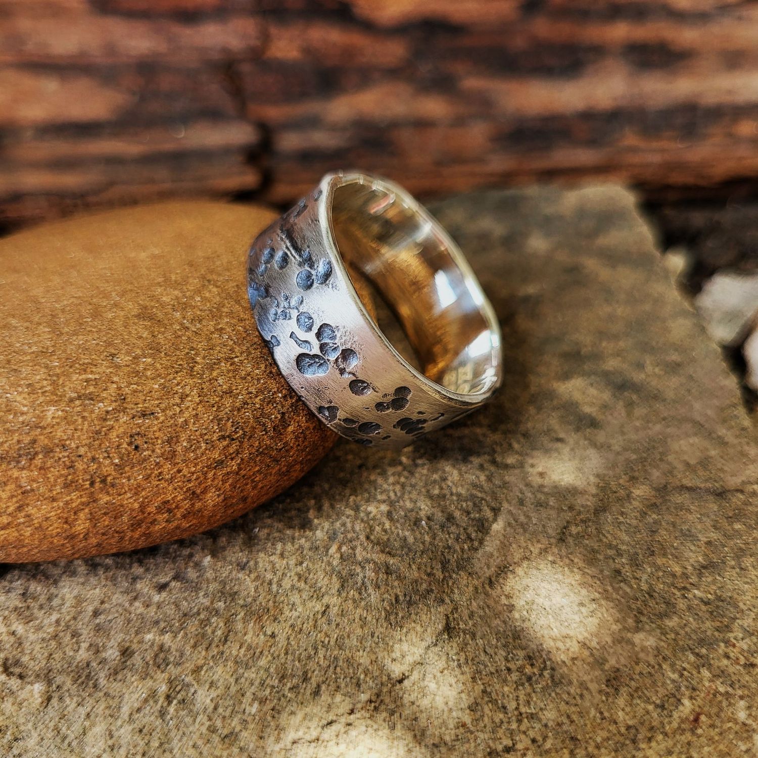 R661 Moonscape ring