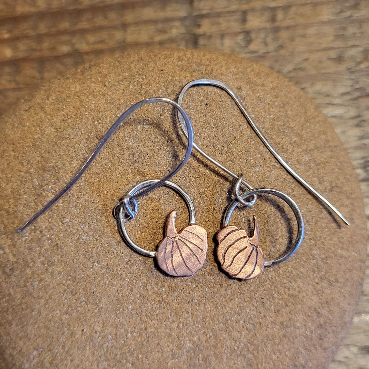 2633 Copper Pumpkin earrings
