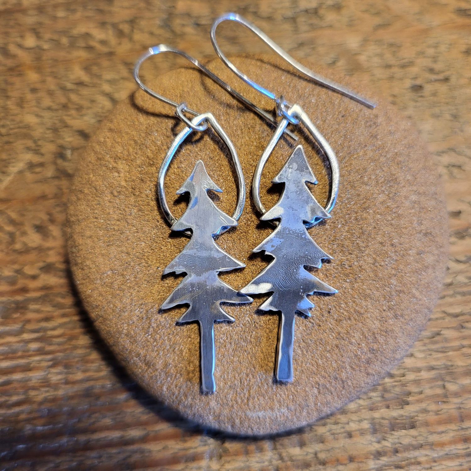 3207 Large Pine Tree earrings