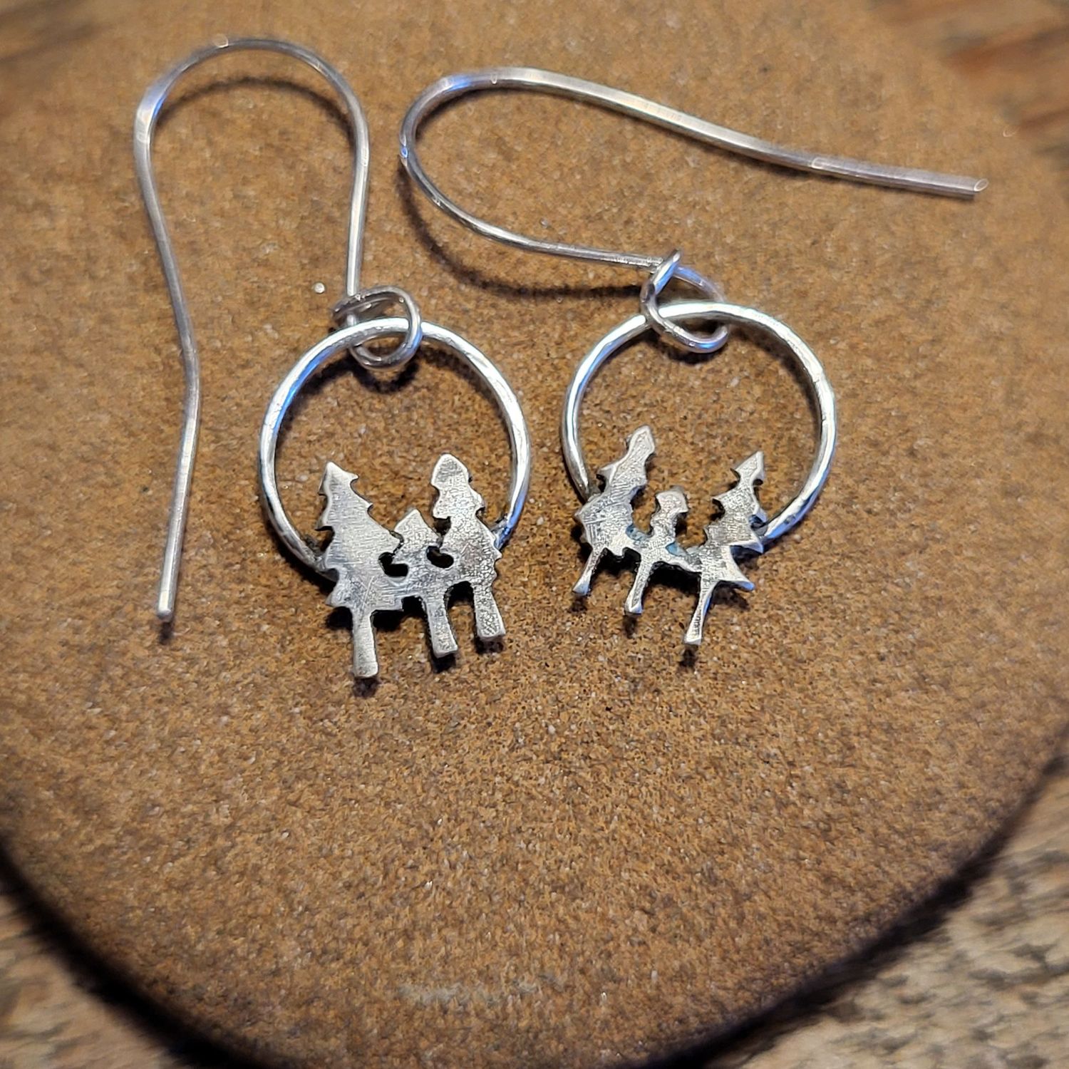 3172 Pine Forest earrings