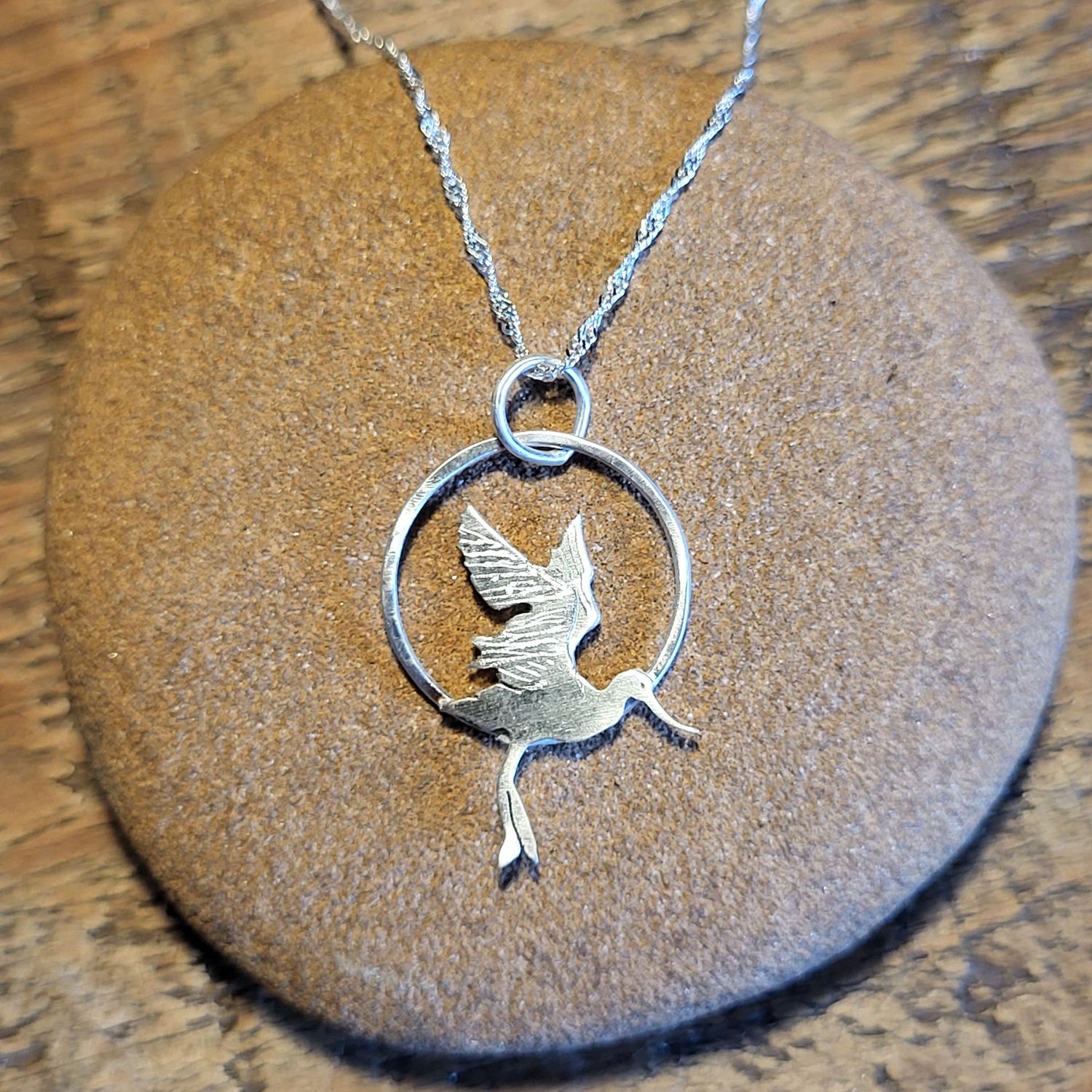N1906 Avocet in Flight pendant N1906 Avocet in Flight pendant