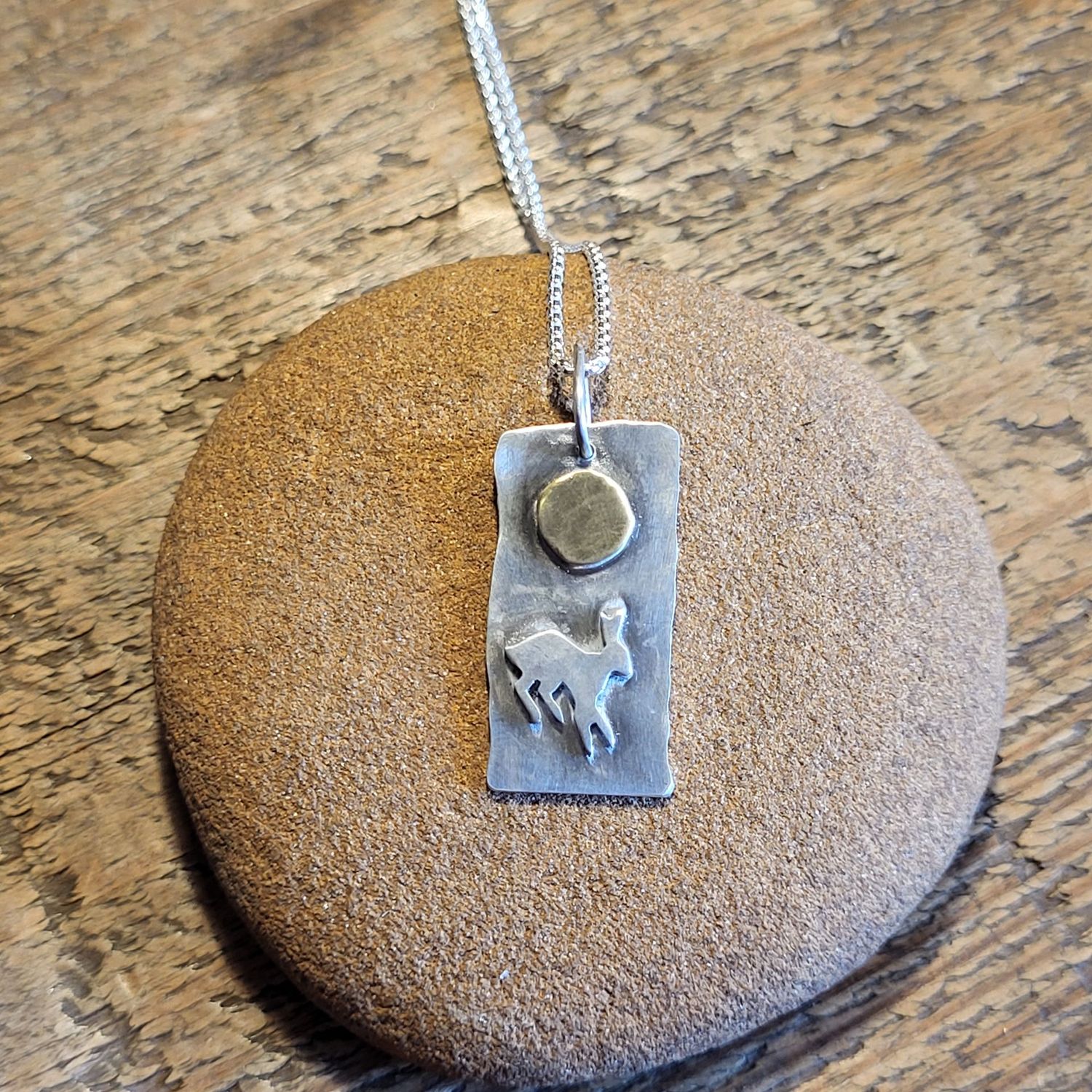 N1932 Running Hare at the Midday Sun pendant