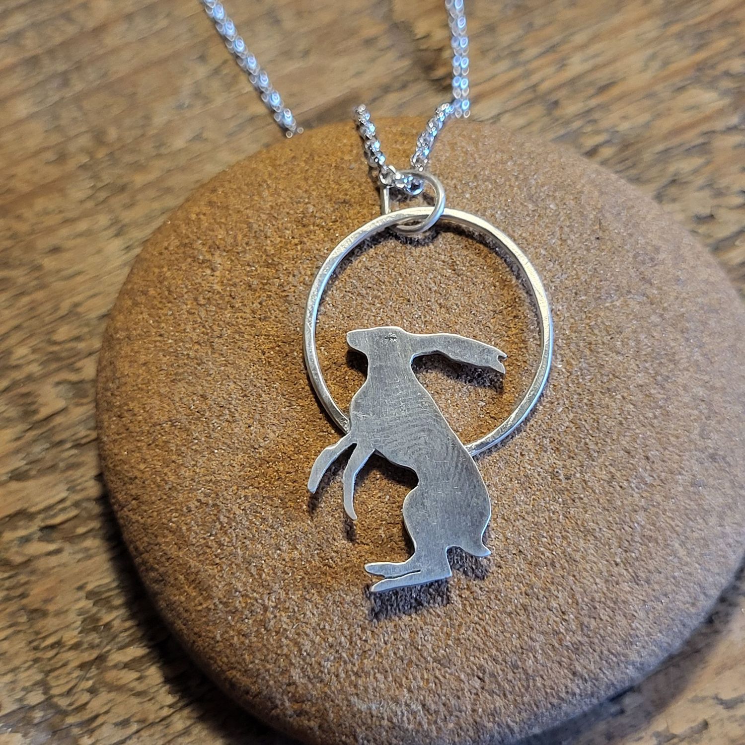 N1924 Large Listening Hare pendant