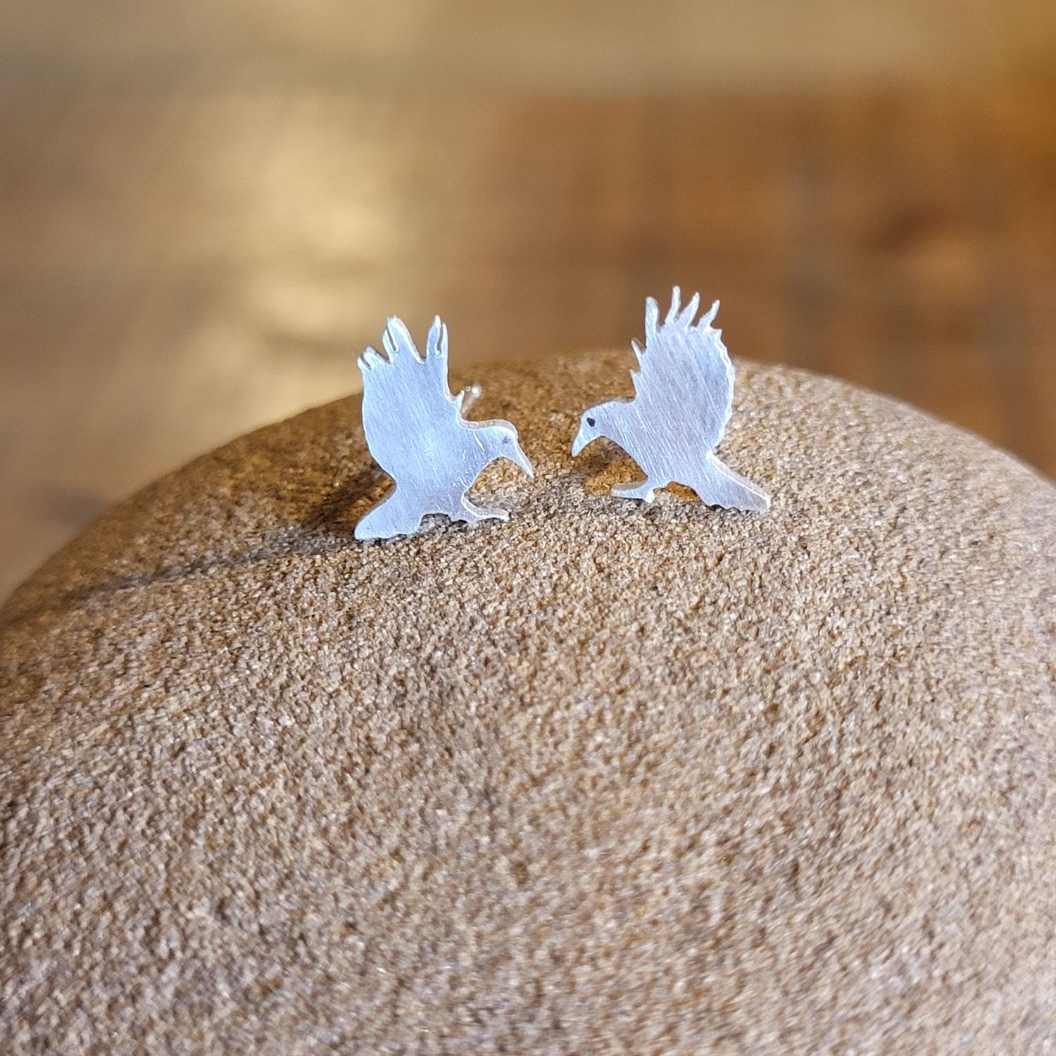 3274 Corvid in Flight studs