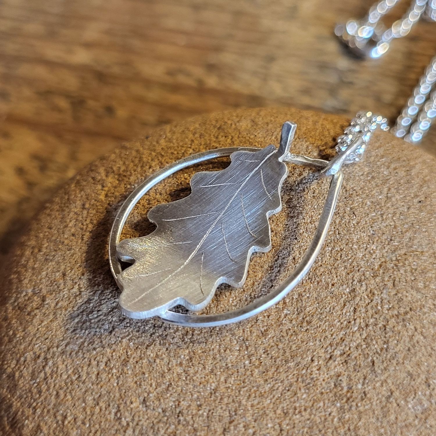 N1979 Large Oak Leaf pendant N1979 Large Oak Leaf pendant