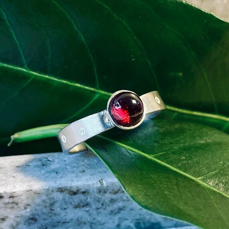 Ring 925/- Silber mit Rhodolith Gr. 60
