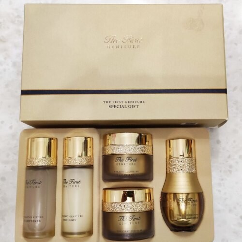 OHUI 𝑻𝑯𝑬 𝑭𝑰𝑹𝑺𝑻 𝑮𝑬𝑵𝑰𝑻𝑼𝑹𝑬 Special Gift