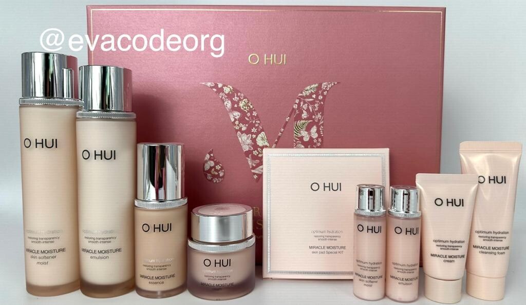 O HUI MIRACLE MOISTURE optimum hydration 4pcs Spacial Set (вес 1730 гр)