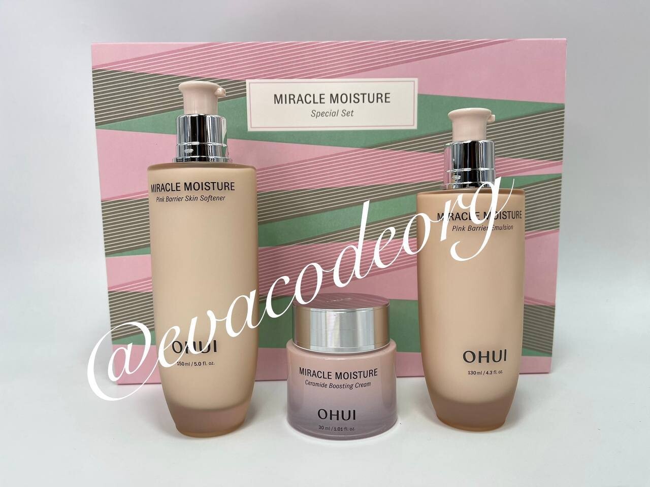 O HUI MIRACLE MOISTURE 3pcs special set (вес 1350 гр)