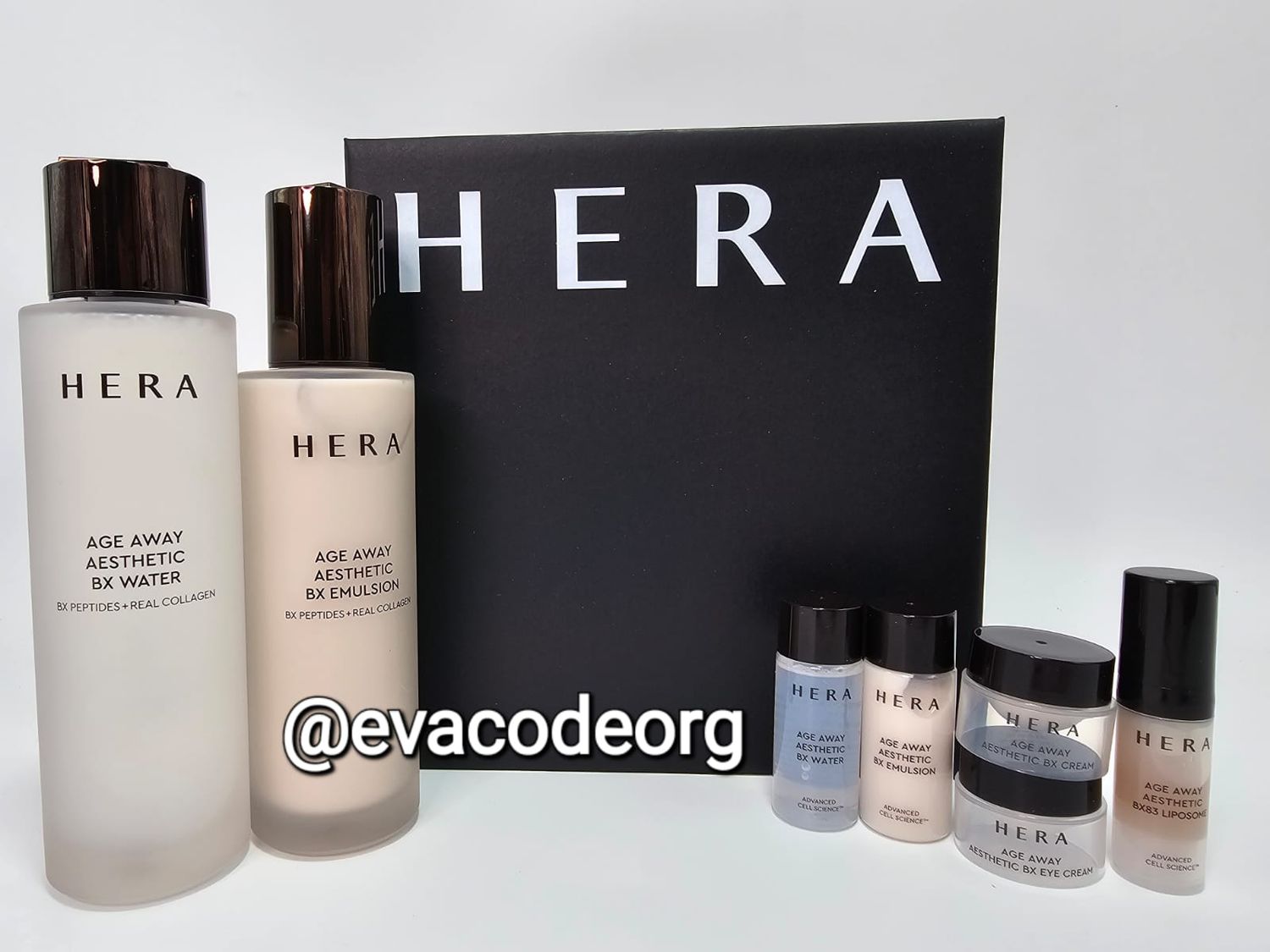 HERA Age Away Aesthetic 2pc Special Set (980 гр)