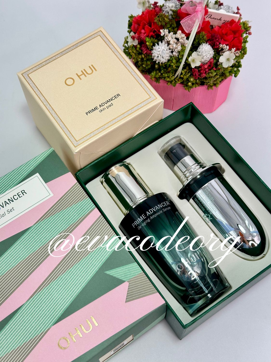 O HUI PRIME ADVANCER De-aging Ampoule Serum Special Set (вес 830 гр) с педами