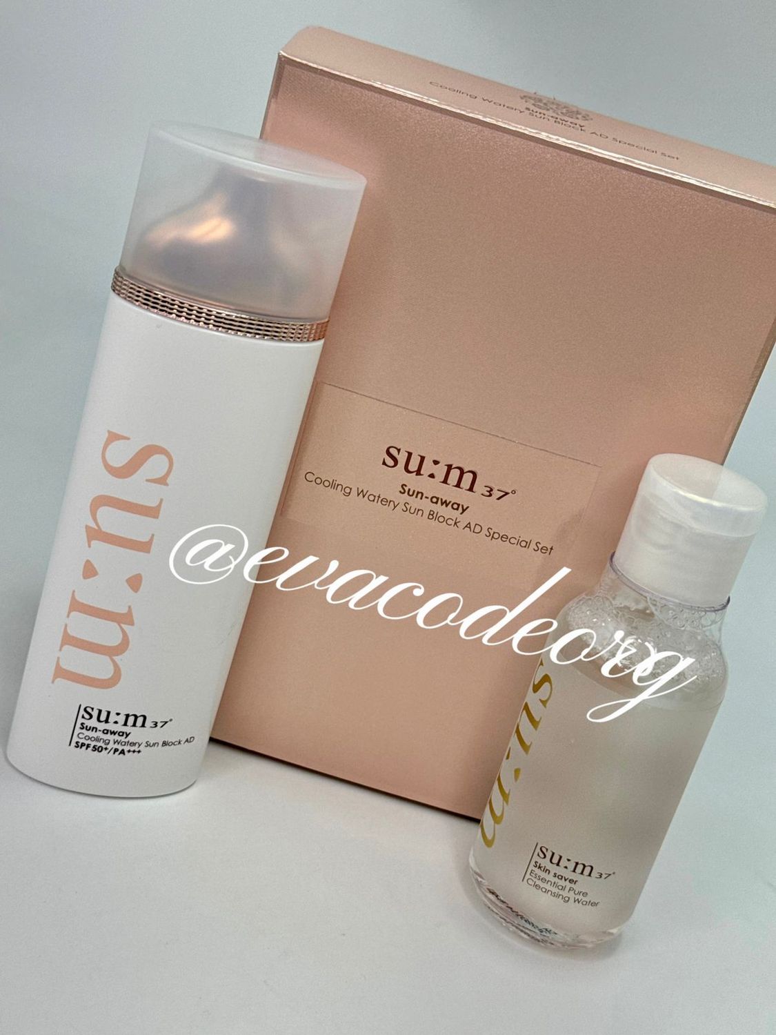 SU:M37 Sun-away Cooling Watery Sun Block AD Special Set (вес 350 гр)
