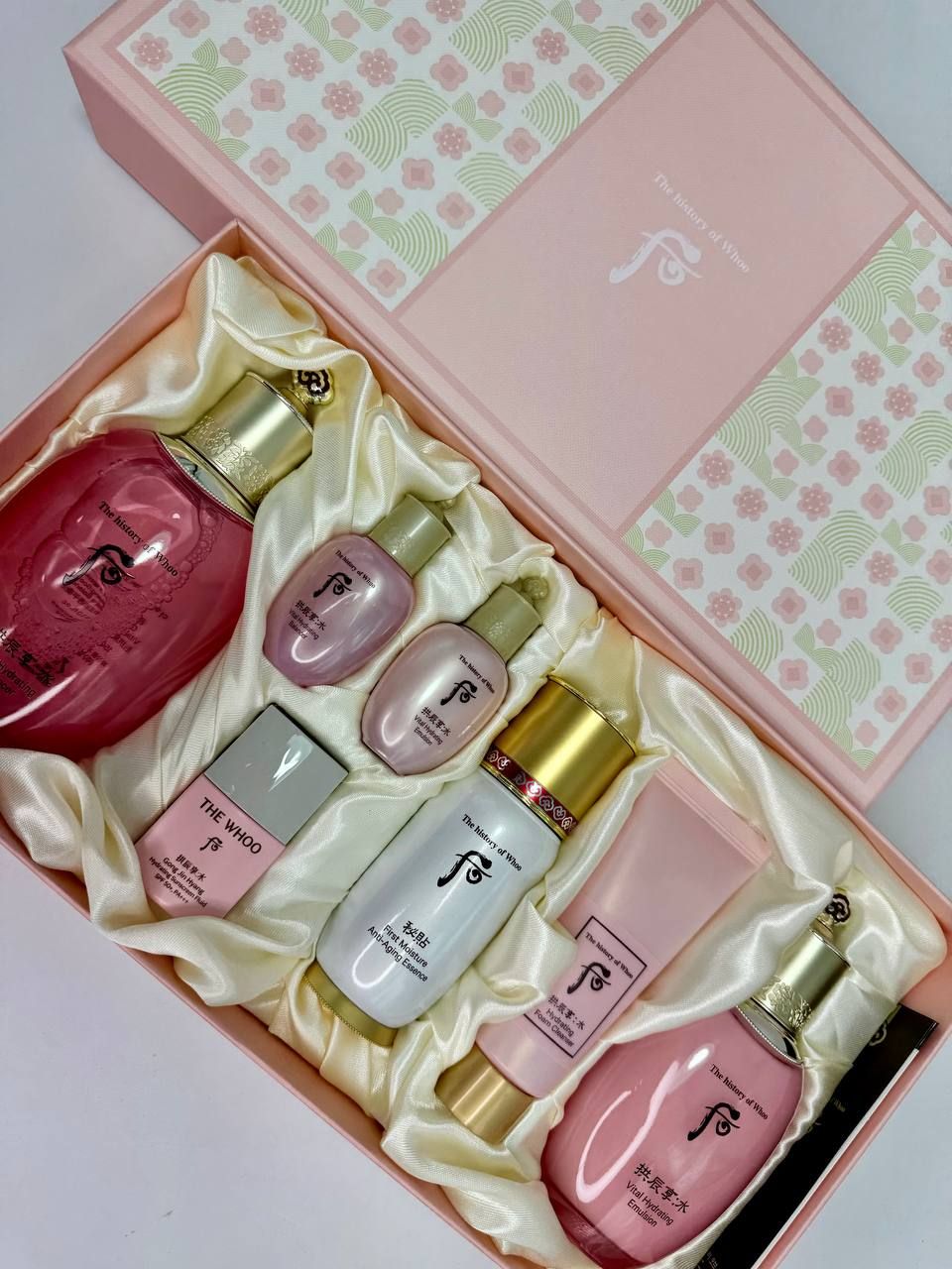 (6)The History of Whoo Gongjinhyang: Soo 3pcs Special Set (вес 1380 гр)