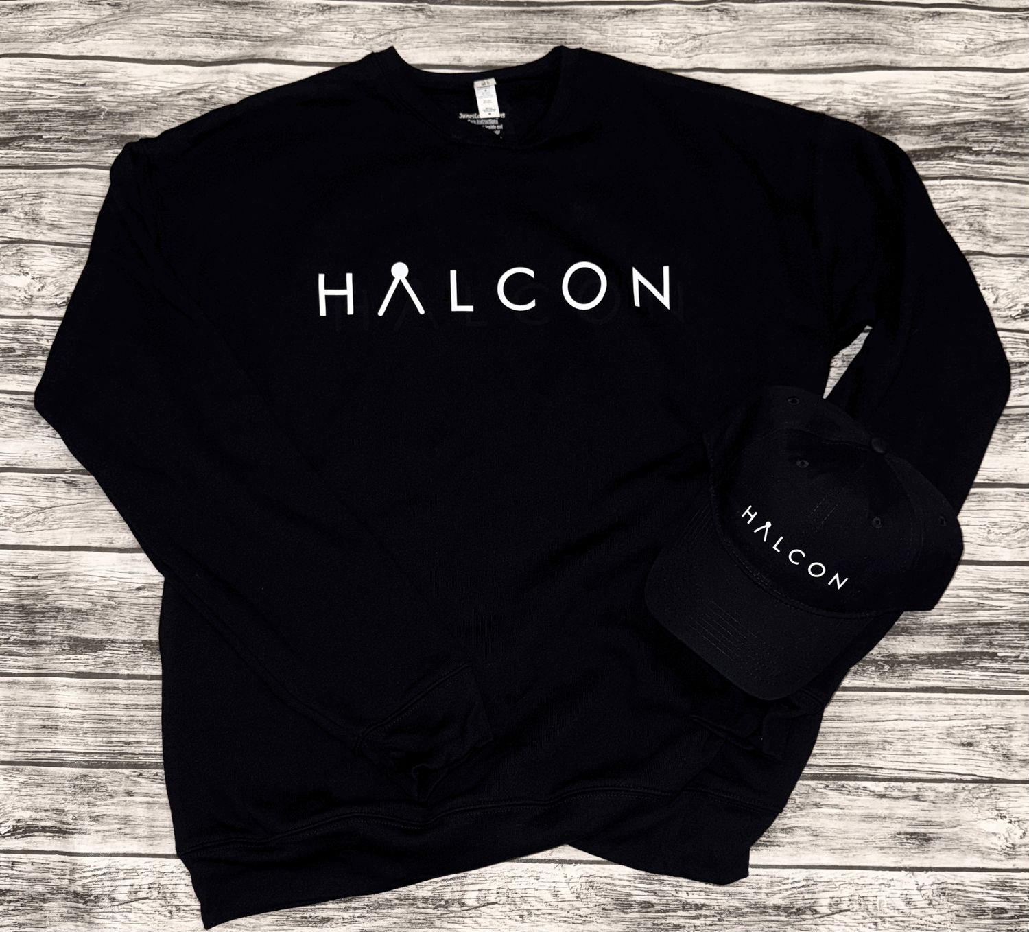Halcon Sweatshirt &amp; Hat