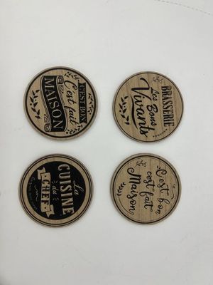 LOT DE 4 DESSOUS DE VERRE