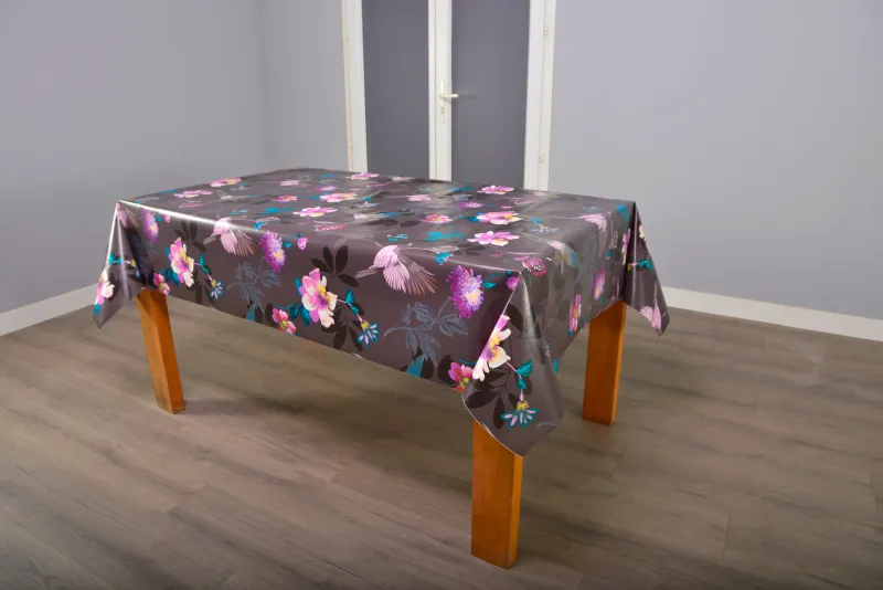 LE MÈTRE DE TOILE CIRÉE