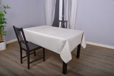 LE MÈTRE DE TOILE CIRÉE