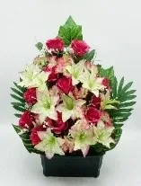 JARDINIÈRE DE ROSE, LYS, MINI FLEURS, GYPSO, LIERRE