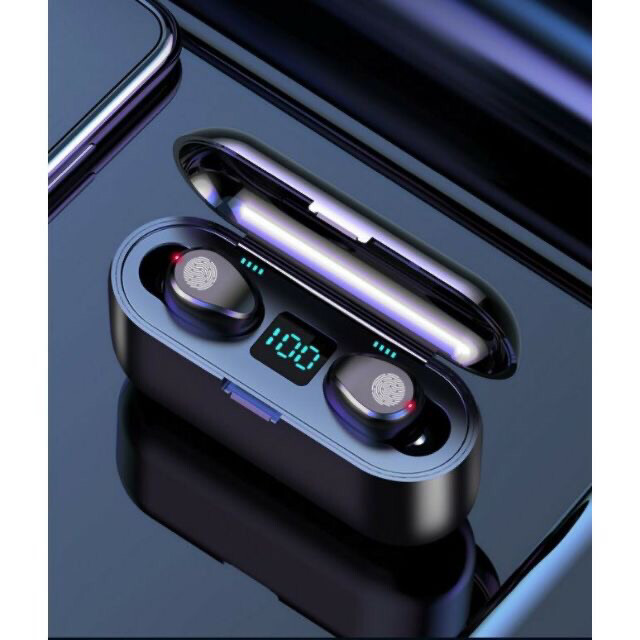 F9 EarPods With Digital Display