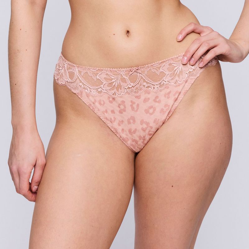 PrimaDonna string Madison