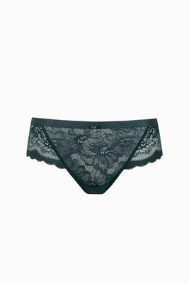 Lisca string Evelyn Lisca string Evelyn