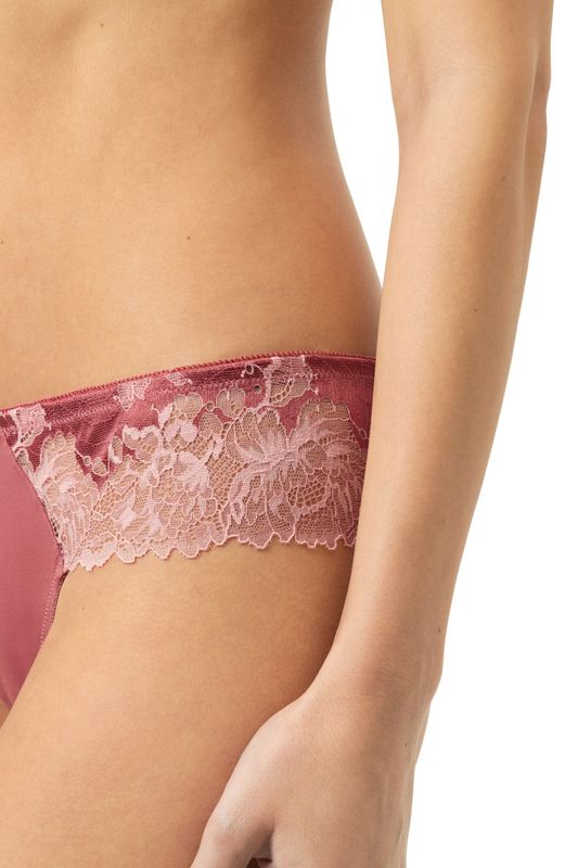 Mey string Luxurious
