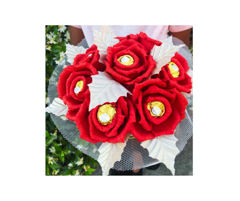 Red Rose Chocolate Flower Gift Bouquet