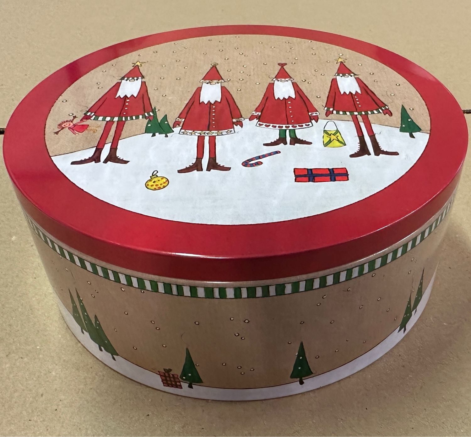 Doos Blik rond (rond 20 cm hoog 8 cm) •