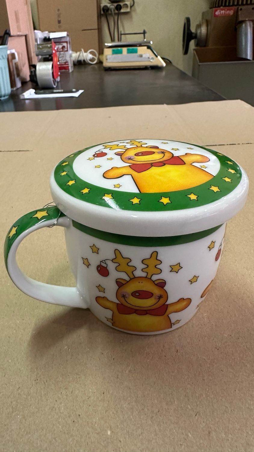 Theetas Porcelijn /Rhudolf motief (met deksel) 30cl •