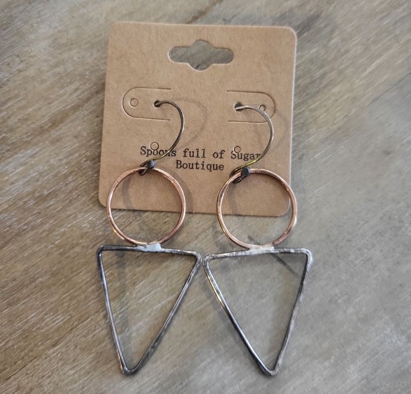 US Hoop And Tri Earrings