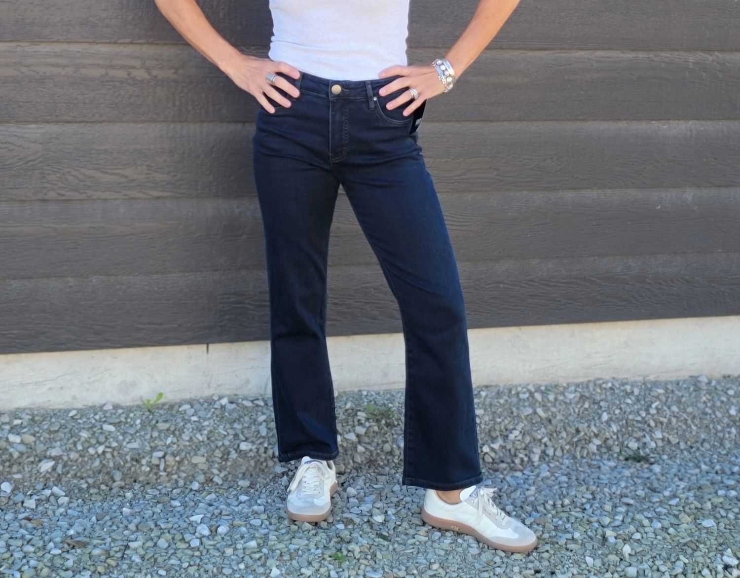 Kut Kelsey High Rise Ankle Flare Illustrate