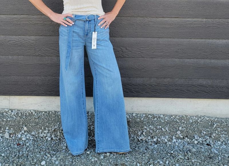 Liverpool Stride Hi Rise Crop Wide Leg