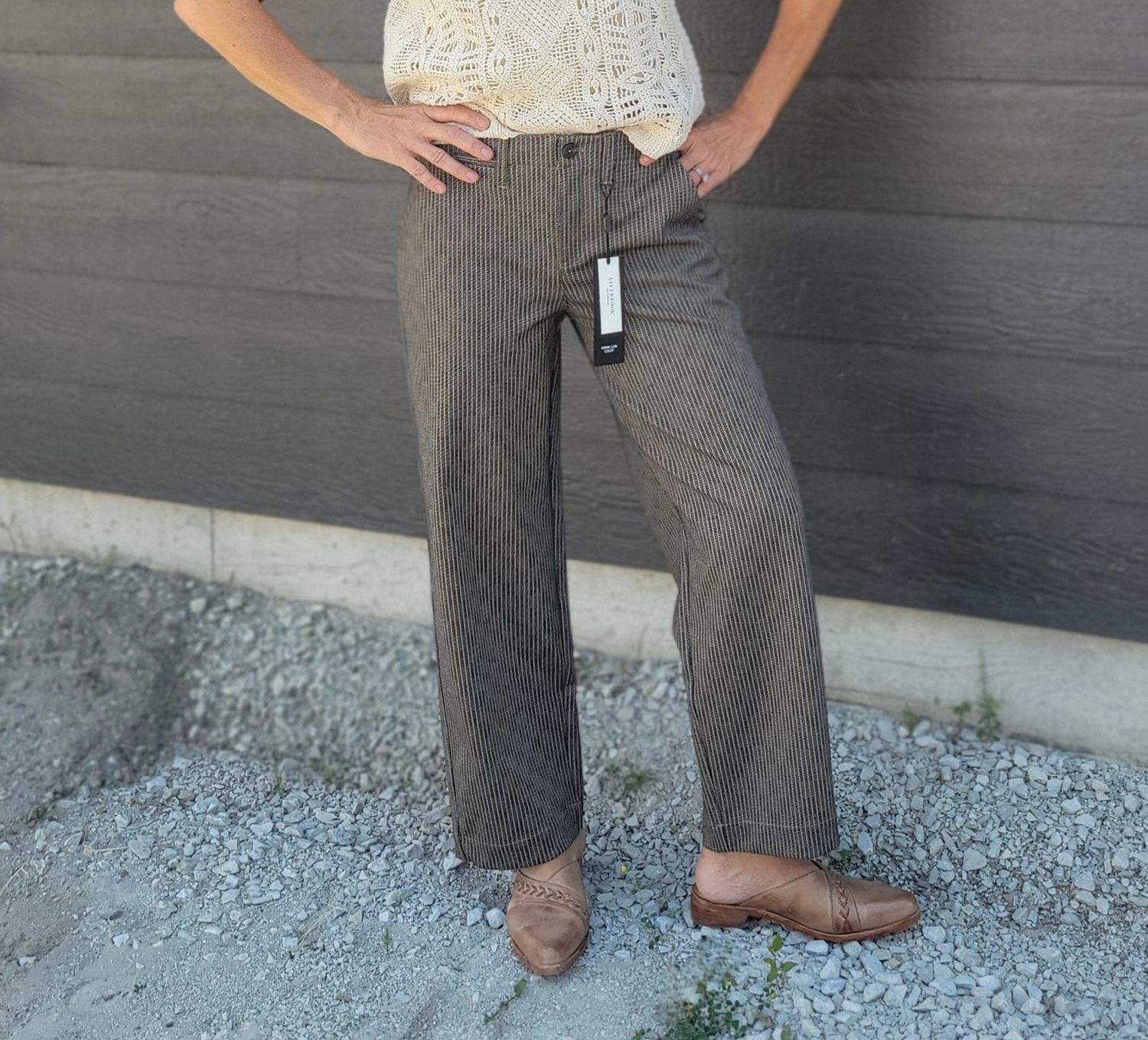 Liverpool Wide Leg Crop Carmel/ Sand Stripe