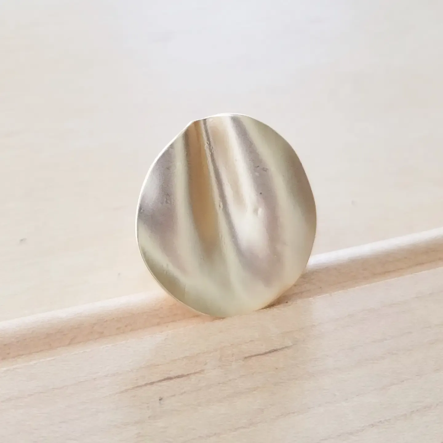 Matte Gold Electroplate Wavy Disc