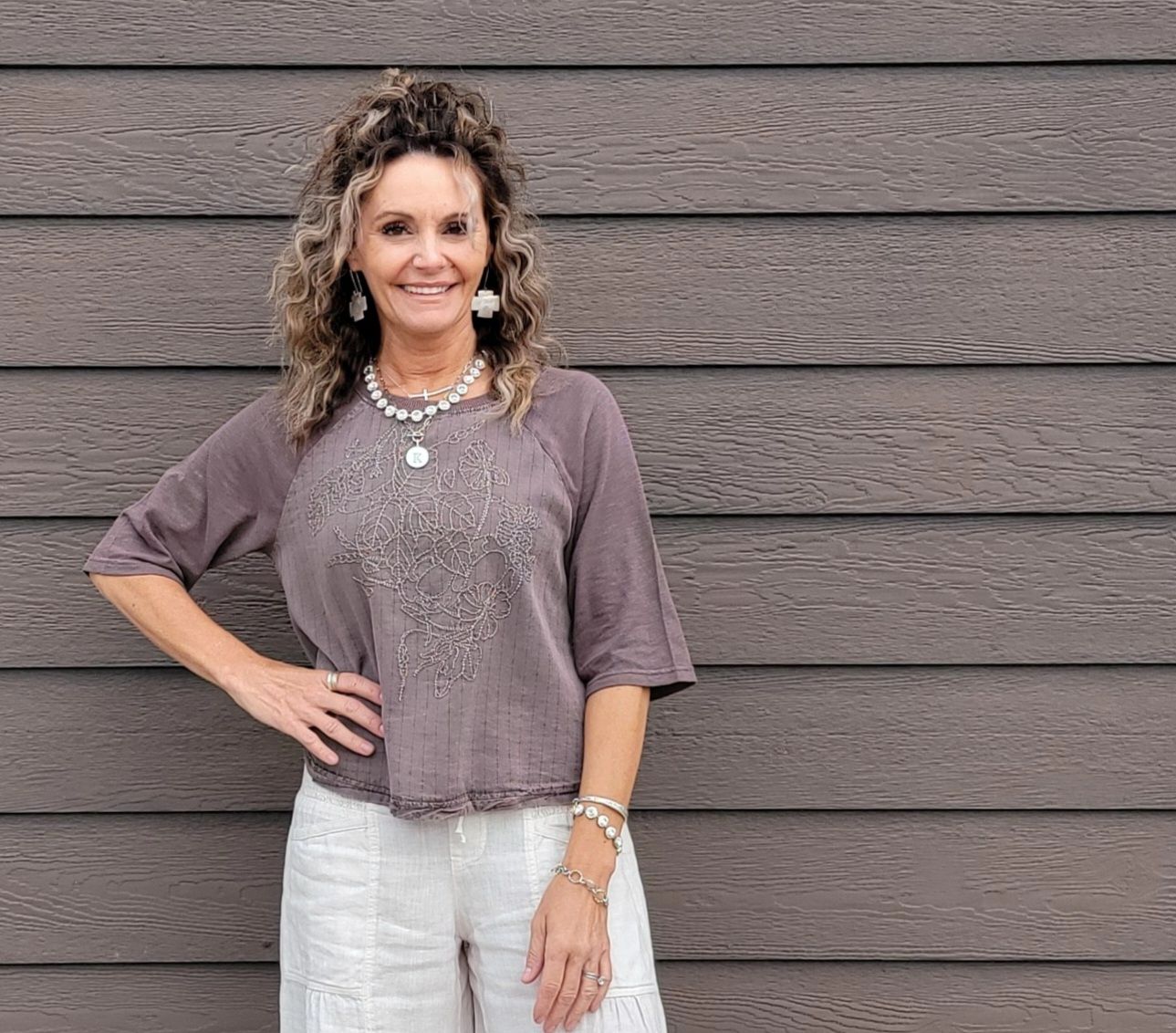 XCVI EMbrodERED JORY TOP XCVI EMbrodERED JORY TOP