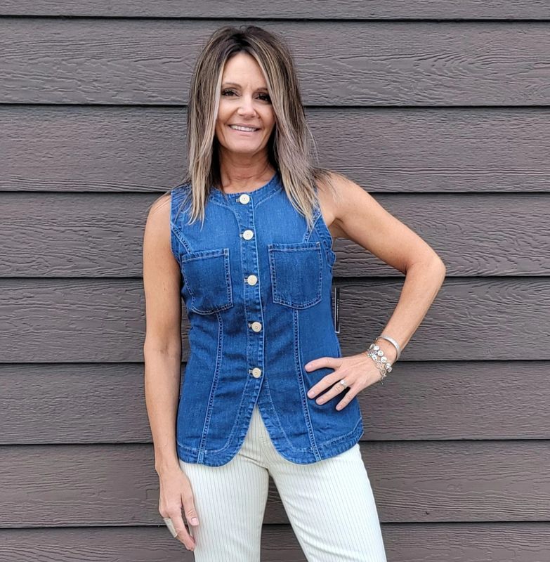 Liverpool Crew Neck Vest