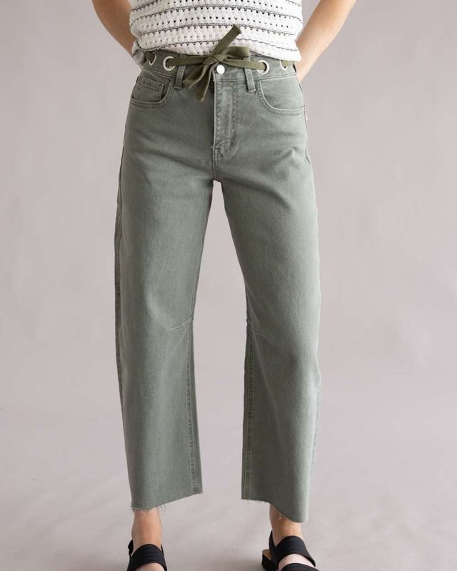 Vervet Kate Barrel Jean Olive Vervet Kate Barrel Jean Olive