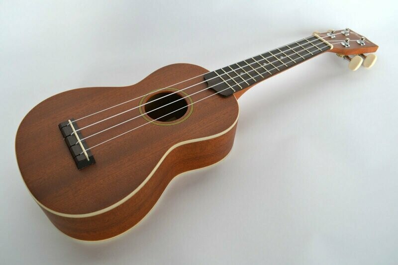 SOPRANO UKULELE IN SATIN FINISH CLEARWATER AQUILA STRINGS LATEST MODEL BARGAIN