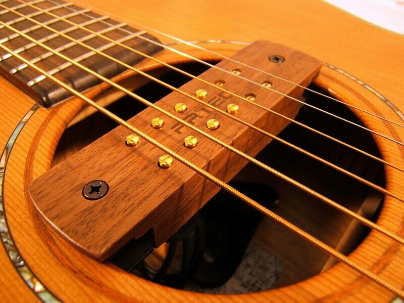 ARTEC WALNUT SOUNDHOLE PICKUP FOR ACOUSTIC GUITAR 6 or 12 STRING HUMBUCKER TYPE