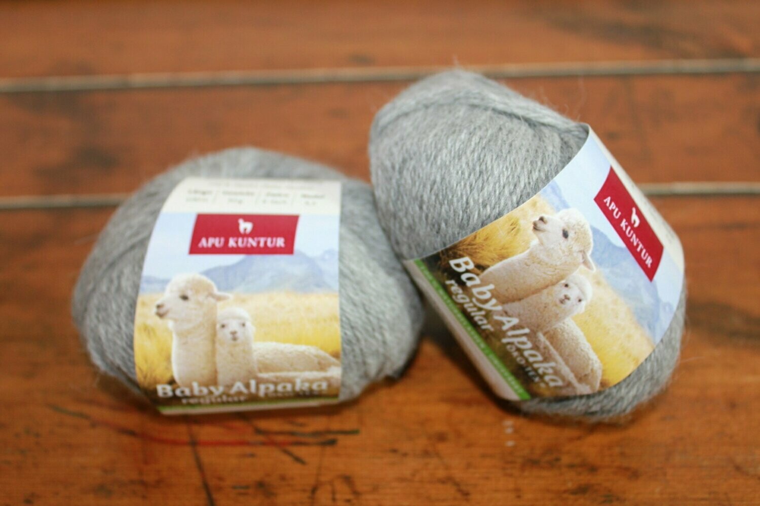 Alpakawolle 50g - mittelgrau - 100 % naturbelassen Alpakawolle 50g - mittelgrau - 100 % naturbelassen